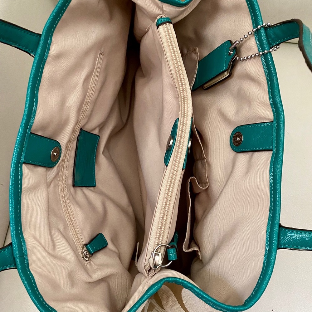 Coach Handbag 💙 - Picture 5 of 7